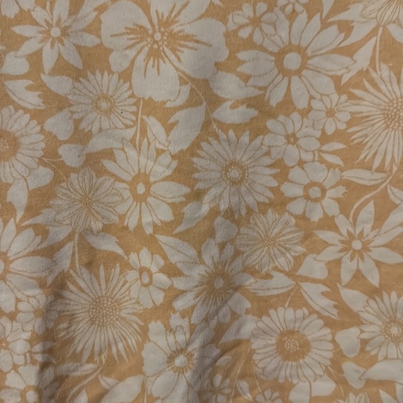 American Eagle Yellow Flowers Sweatshirt - Picture 2 of 3